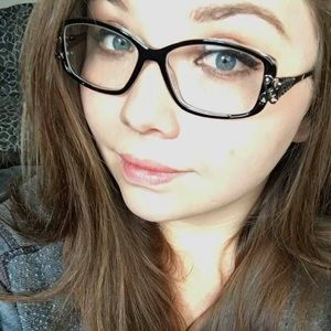 Meet your Posher, Stacey